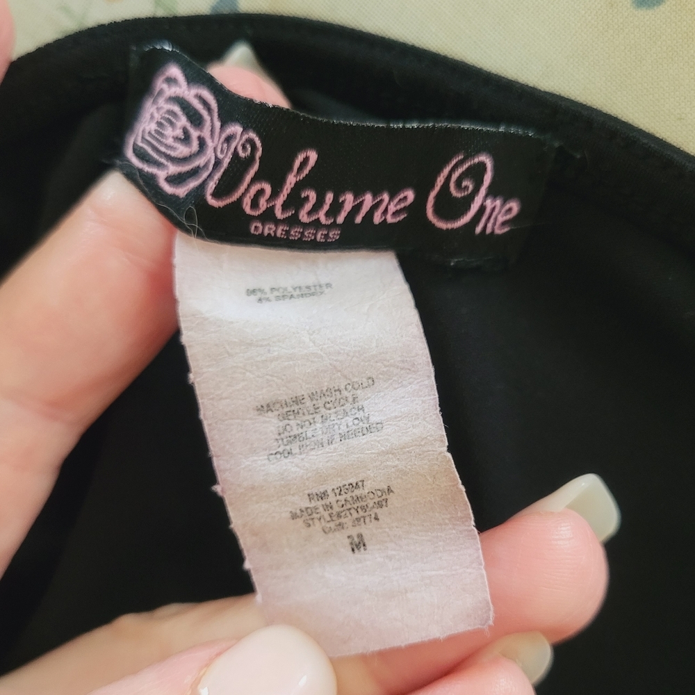 Volume One Dresses Side Ruching LBD - Picture 6 of 10